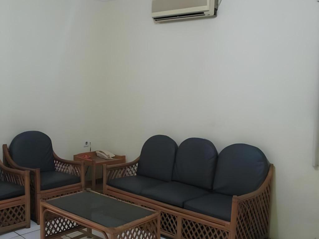 Hotel Lautze Indah Jakarta Exterior photo